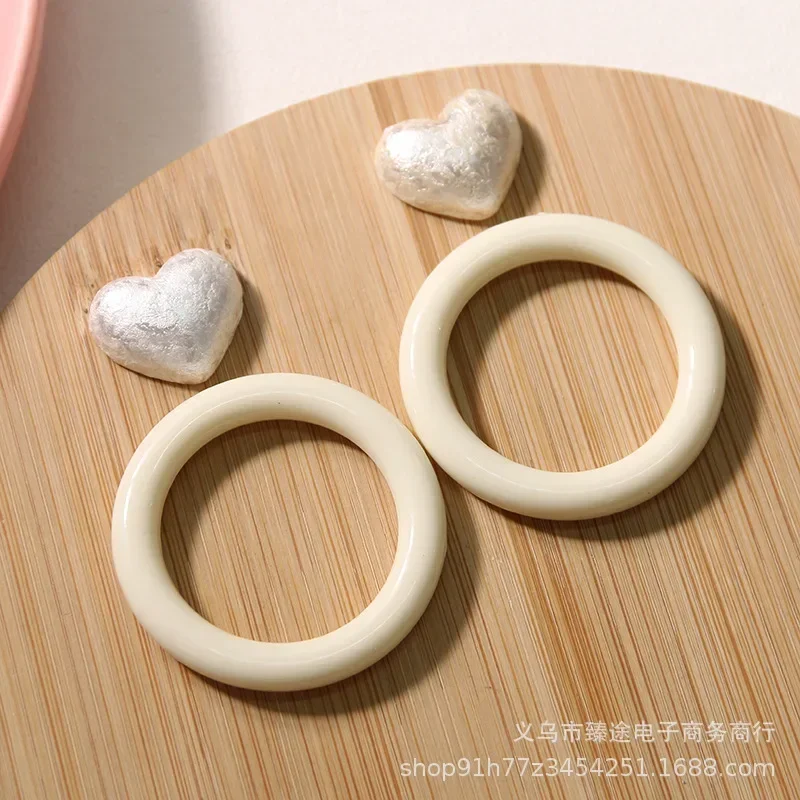 5pcs Japanese creamy white round hollow ring hollow frame acrylic accessories diy hand-made earrings headdress materials