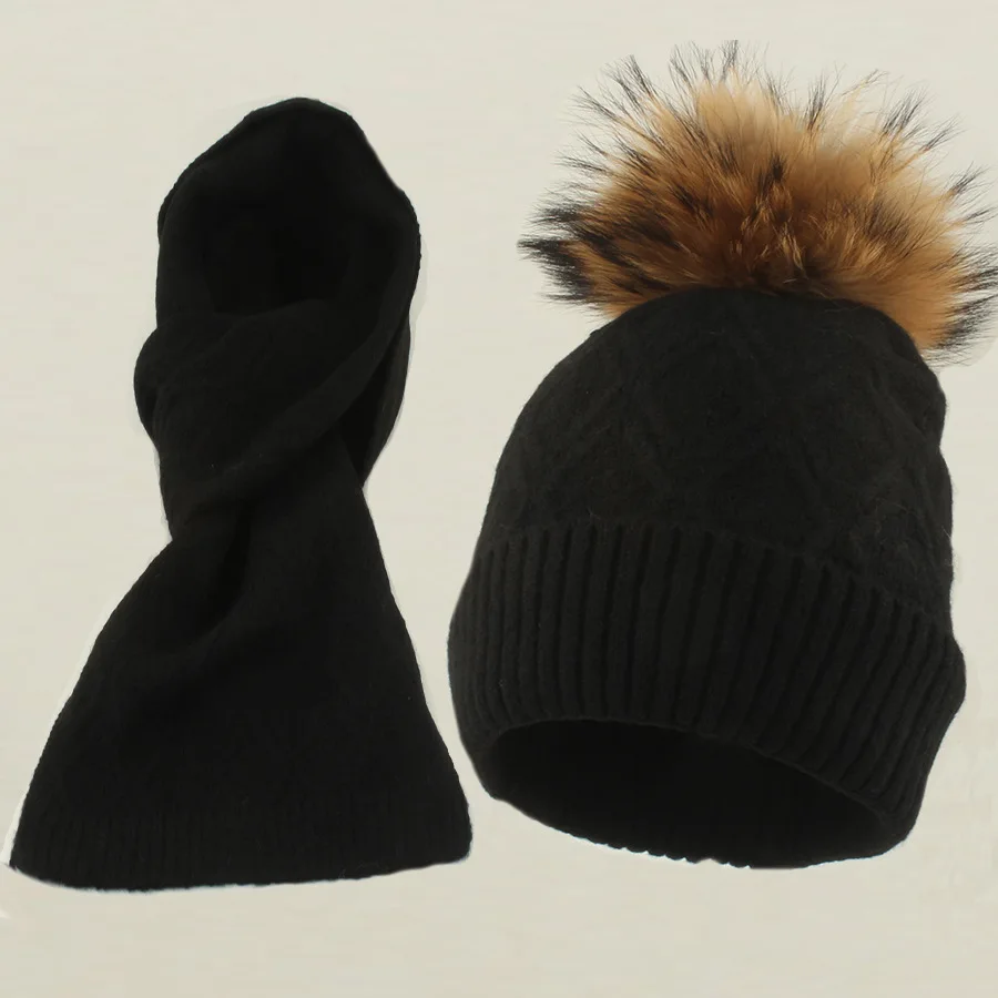 Рисунок 3 - Шапка и шарф, зимняя женская шерстяная