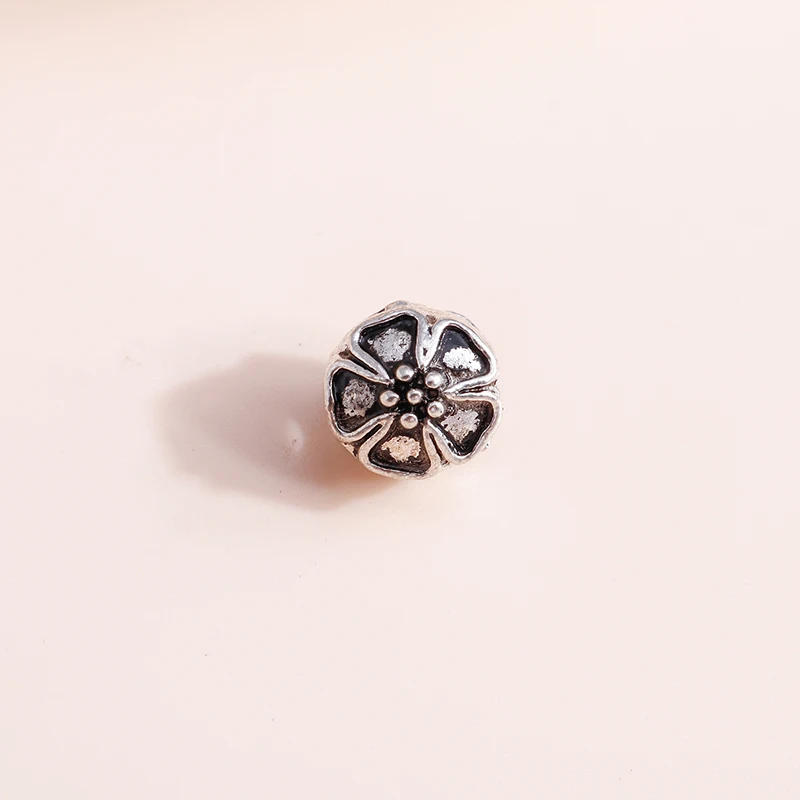 Leslie 15 Stück niedliche Blumen-Charms-Perlen-Anhänger für DIY Markenarmbänder, Halsketten, handgefertigte Schmuckherstellung, Zubehör – Detail 5