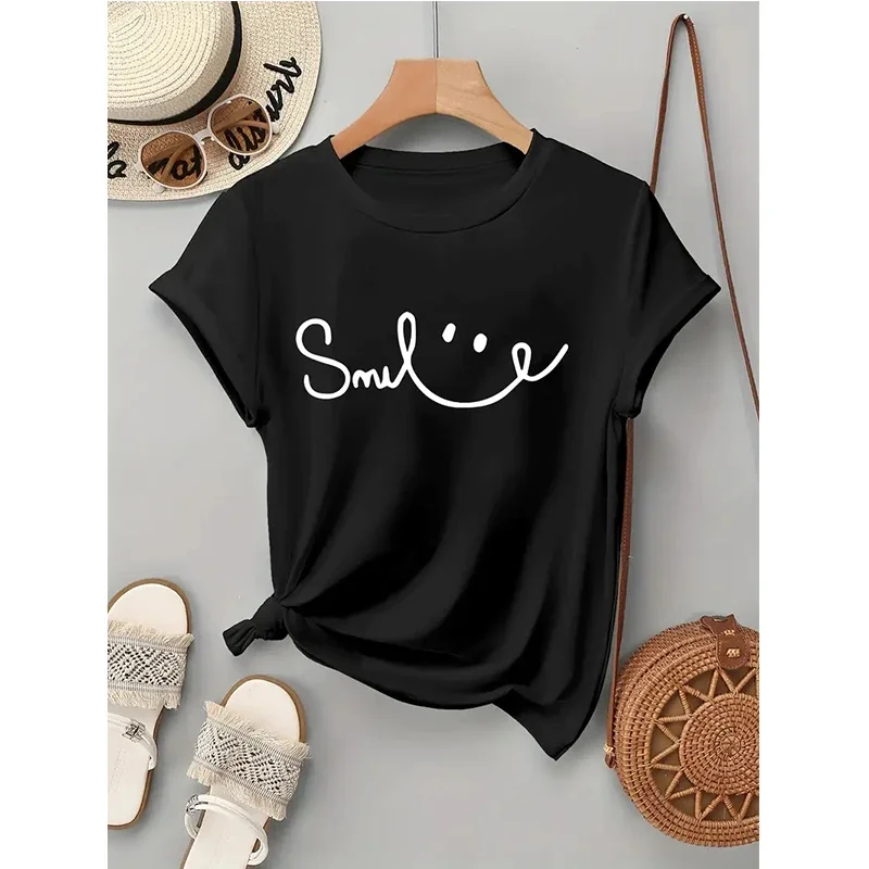 レディース半袖Tシャツ、スマイルレタープリント、90年代風クルーネックTシャツ、オールシーズン対応、カジュアルゴシック、Y2K風Tシャツ