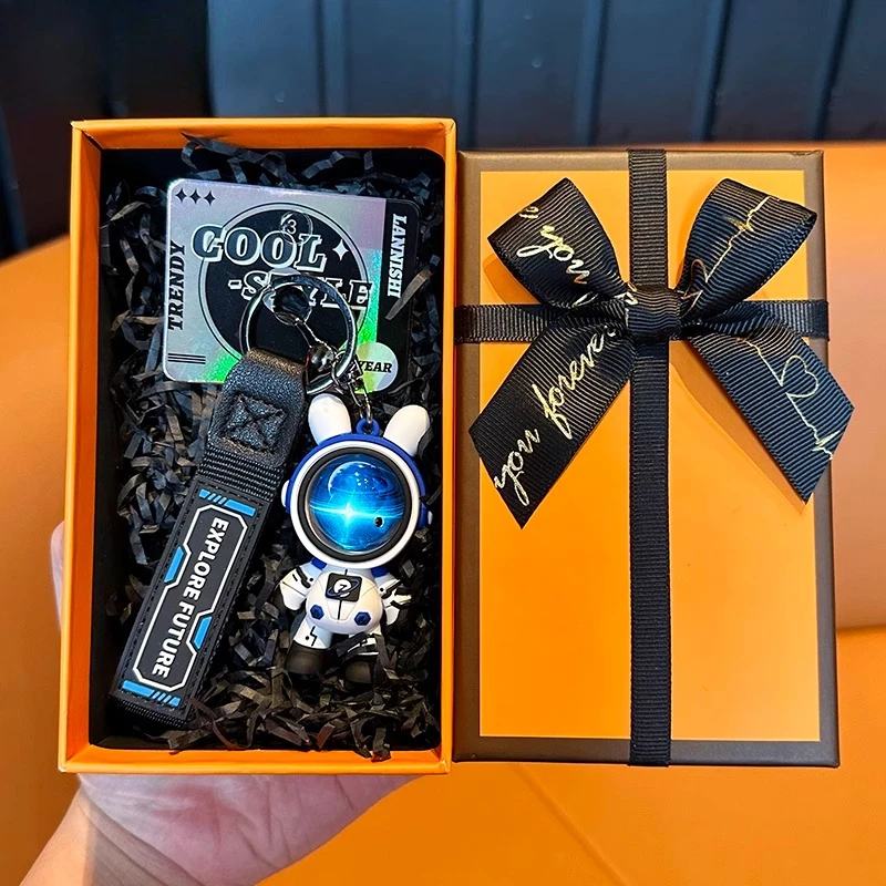 

Новинка 2025, высококачественный брелок со звездным небом и космонавтом, автомобильный брелок, подвеска для мальчиков, высококачественное подвесное украшение для рюкзака