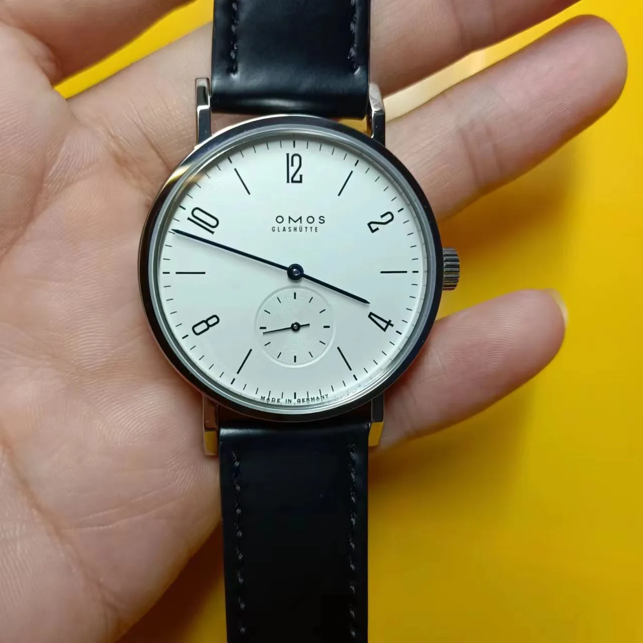 ساعة باوهاوس الأوتوماتيكية البسيطة سلسلة تانجومات الأحمر 12 الياقوت ساعة رجالية بسيطة ومتعددة الاستخدامات