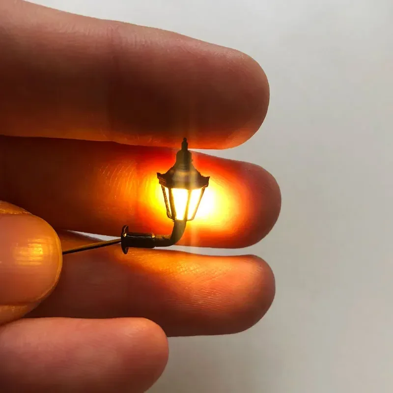 2 pièces 3V Led Miniature ABS applique modèle lumière pour modèles à l'échelle HO OO N Architecture bâtiment bricolage disposition de scène pour Diorama