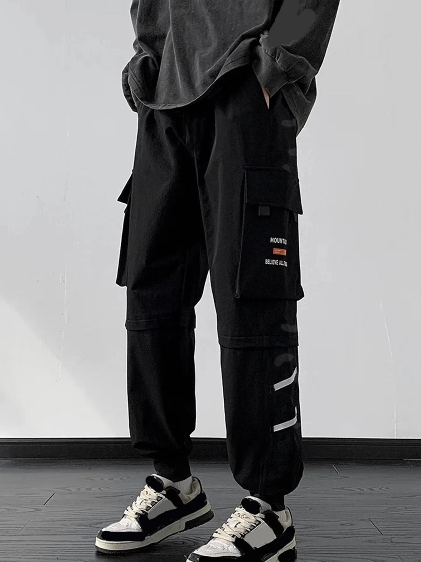 

Multi pocket straight leg work pants for men, spring new item, pure cotton loose wide leg pants, versatile casual pants for men,