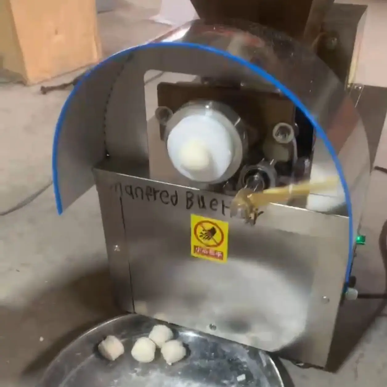 

Электрический автоматический тестоделитель для печенья, экструдер, тестоделитель, роликовый тестоделитель для шарика, квадратная круглая полоска