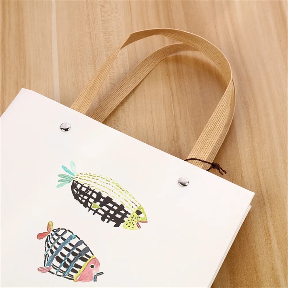 Birthday Party Packaging Bag Handbag Wedding Festival Supplies Cartoon Small Fish Design Kraft Paper Gift Bag with Handle