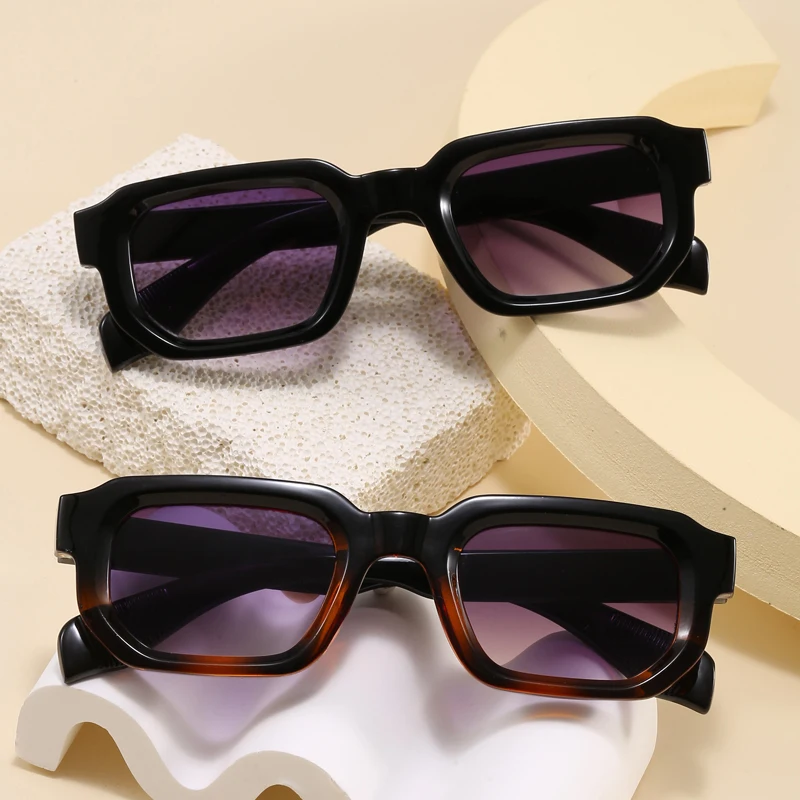 4 Stück Kleine Quadratische Sonnenbrillen für Damen und Herren, Modische Luxus-Markendesigner Sonnenbrillen, Trendige Eyewear UV400