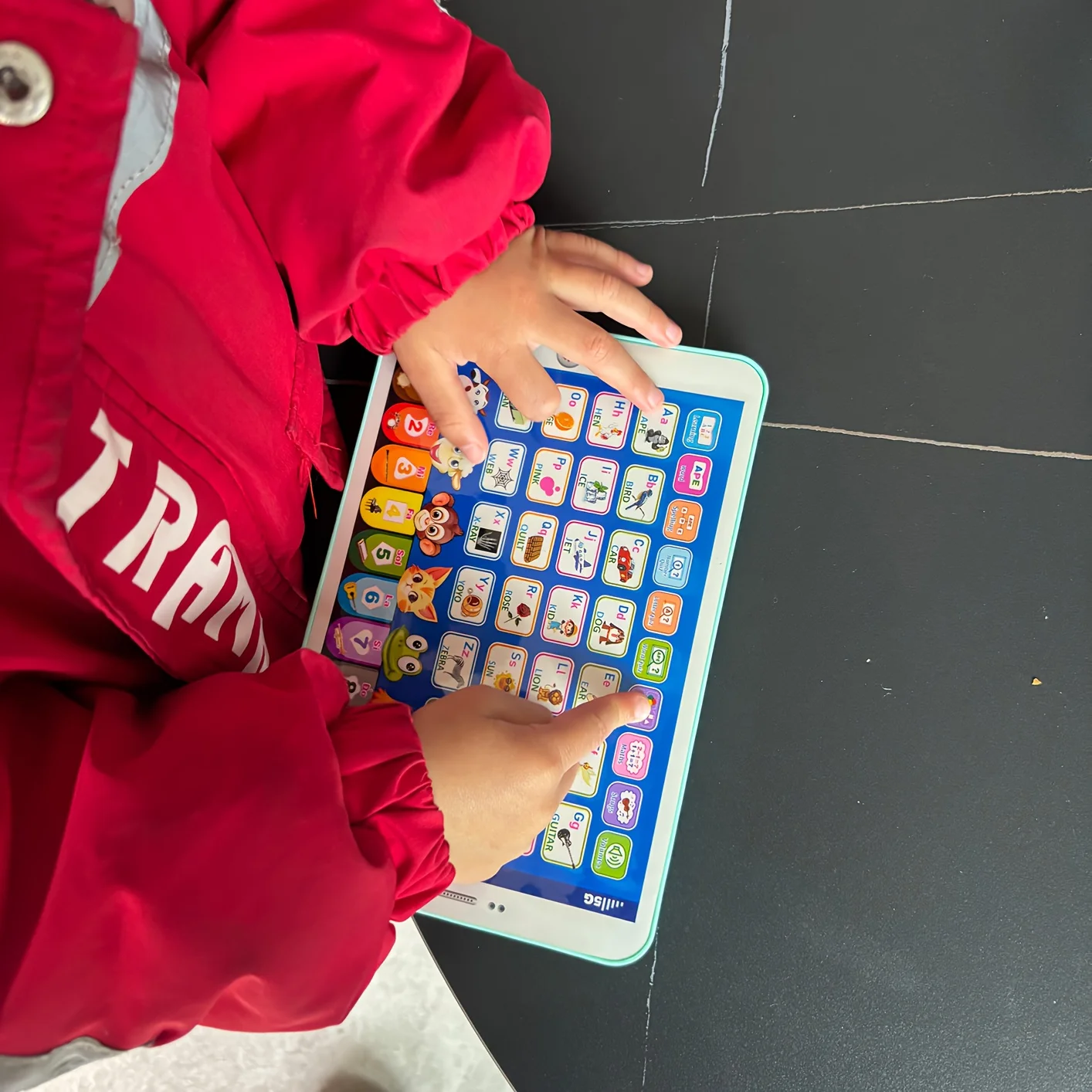 Children's interactive toy - educational learning machine with music and touch screen, suitable for children 3-6 years old, idea