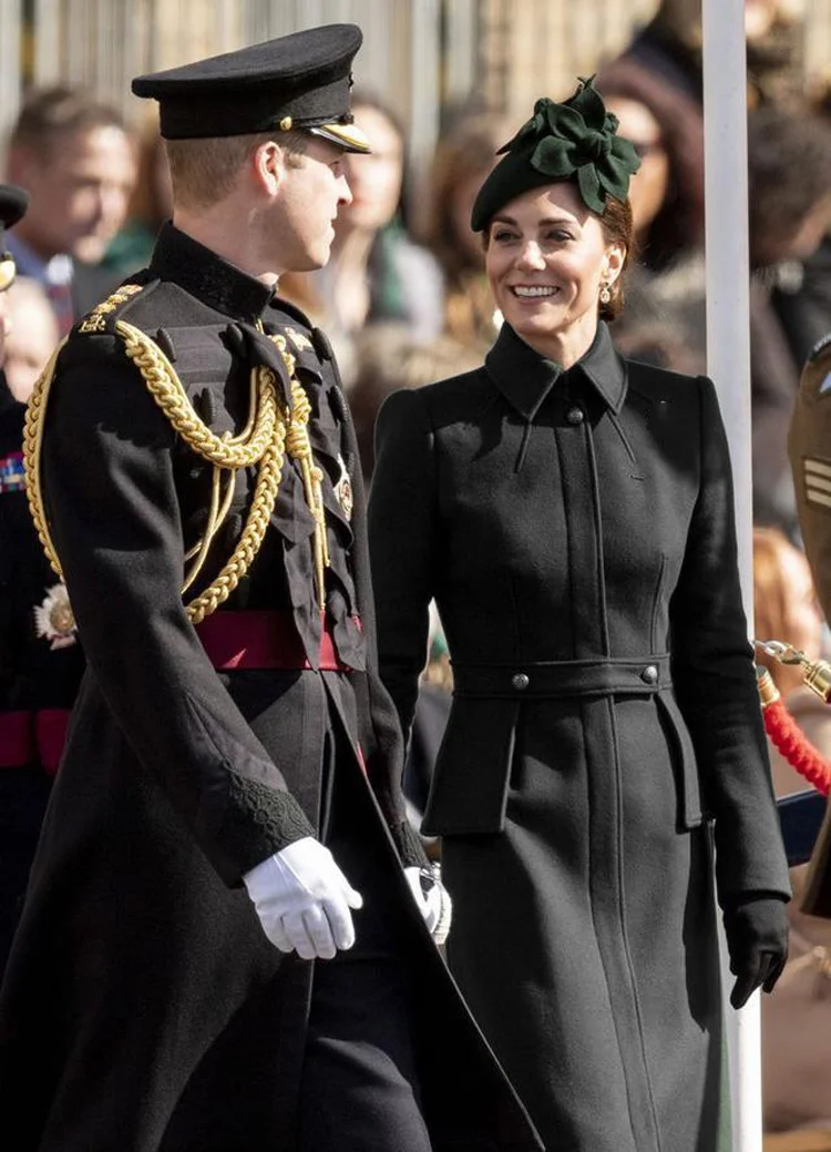 Princess Kate Middleton Coat Dress Clothes Autumn Winter Long Sleeve Green Long Trench Coat Women Office Lady Vintage Dresses view 3