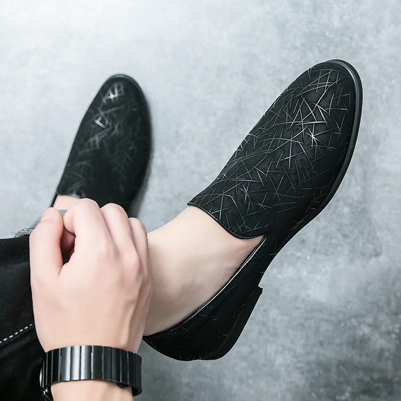 Men New Bean Shoes with Pointed Toe and Lightweight Lefu Shoes Business Office Leather Shoes Black Sizes 38-46 Men Shoes