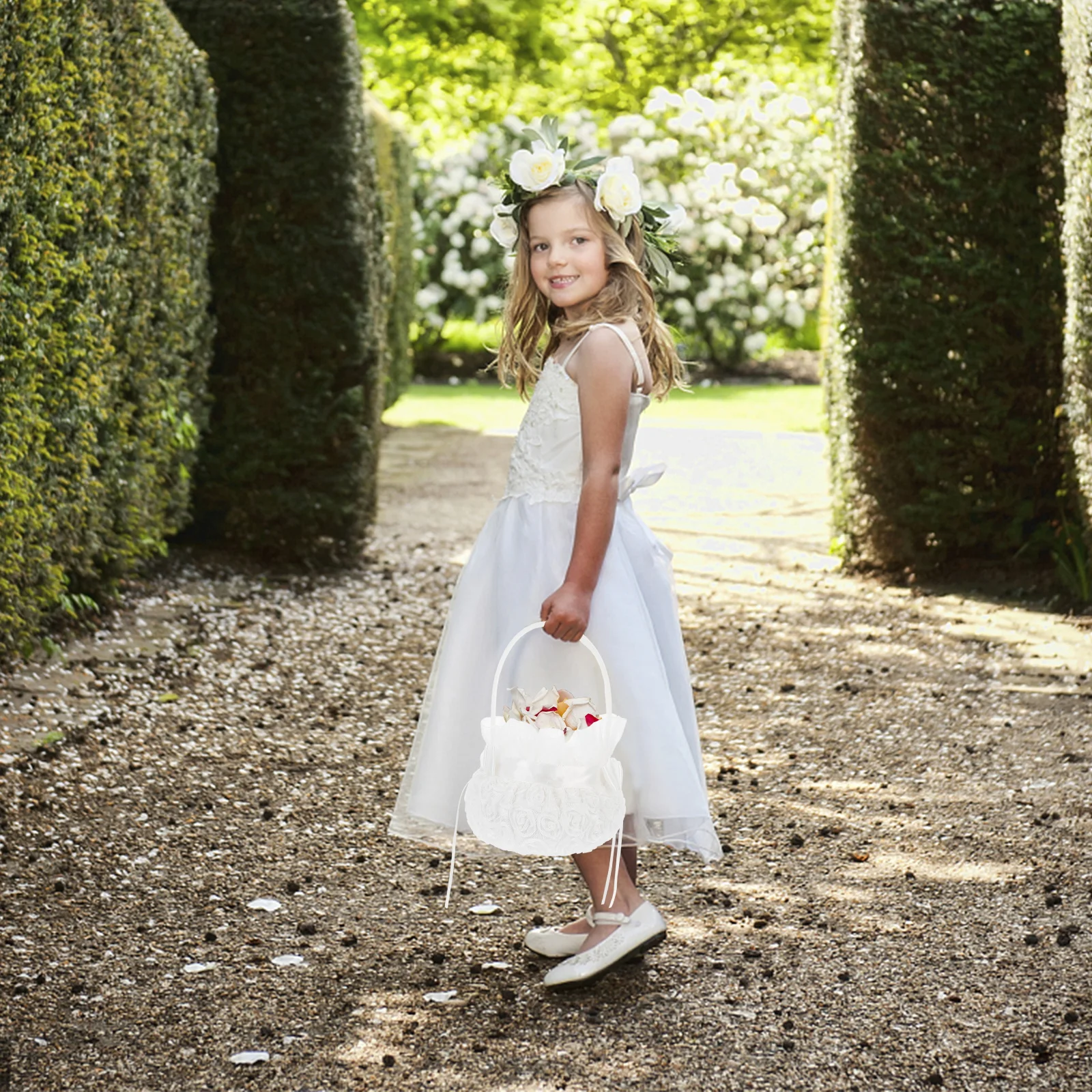 

2Pcs Rose Embroidery Wedding Flower Basket Perfect Size Flower Girl Basket Bridal Ceremony Petal Holder Wedding Baskets