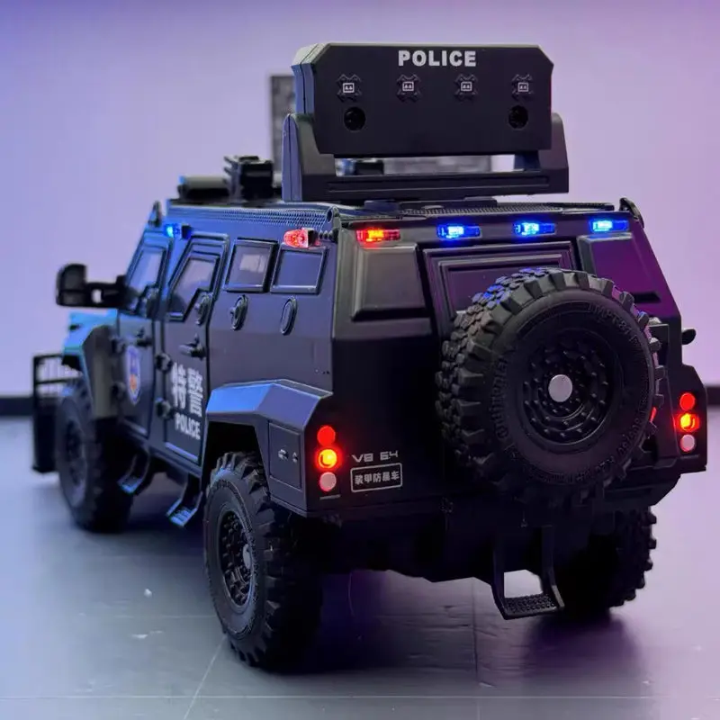 1:24 Military Disperse Explosion Proof Car Model Alloy Armored Car Diecast Metal Tank Vehicles Model Simulation Sound Light Gift