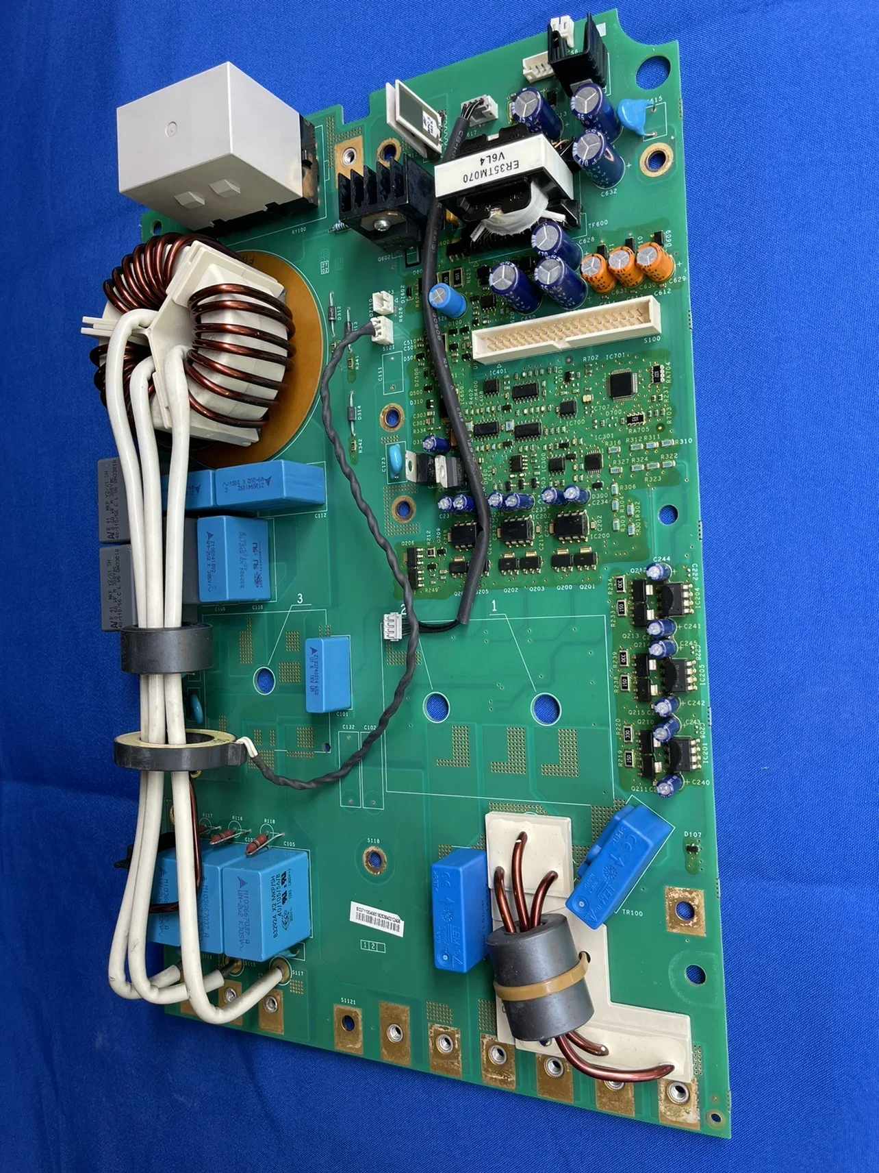 Schneider frequency converter ATV61-71 backplane 15kW and 18.5KW power supply drive board motherboard trigger board power