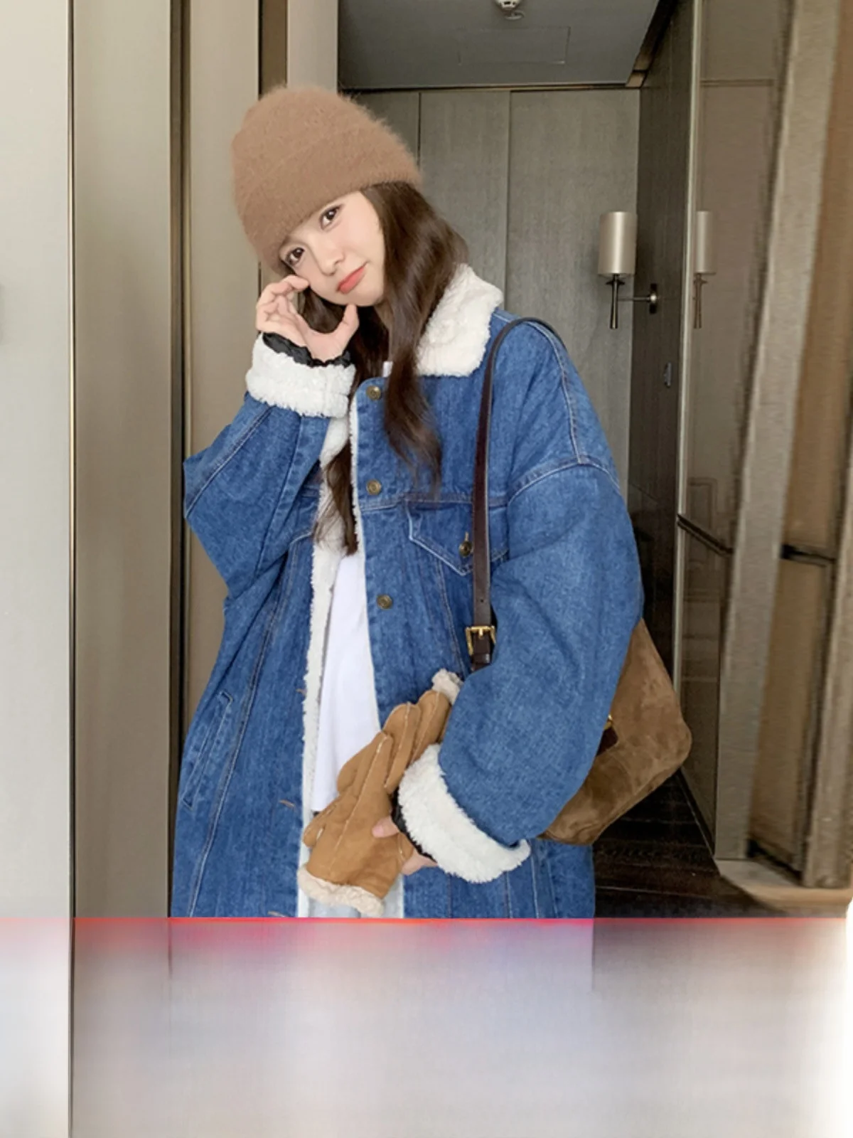 เสื้อแจ็คเก็ตยีนส์คอขนแกะสำหรับผู้หญิง ความยาวปานกลาง สำหรับฤดูหนาว ผ้าฝ้าย Thiened Fce  สไตล์เกาหลี แขนยาว