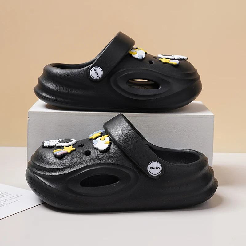New Cartoon Boys Clogs Astronaut Children Slippers Summer Indoor Sandals Shoes Lightweight Cute Boys Girls Slippers