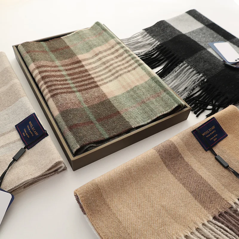 

Новый модный дизайн, клетчатый женский и мужской шарф из чистой шерсти, британские классические теплые шарфы для пар, высокое качество, разноцветный глушитель с кисточками