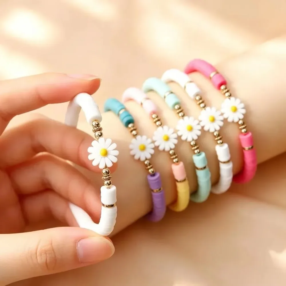 Women Colorful Polymer Clay Beach Bracelet Hand Woven Daisy Flower Casual Fashion Wrist Ornament