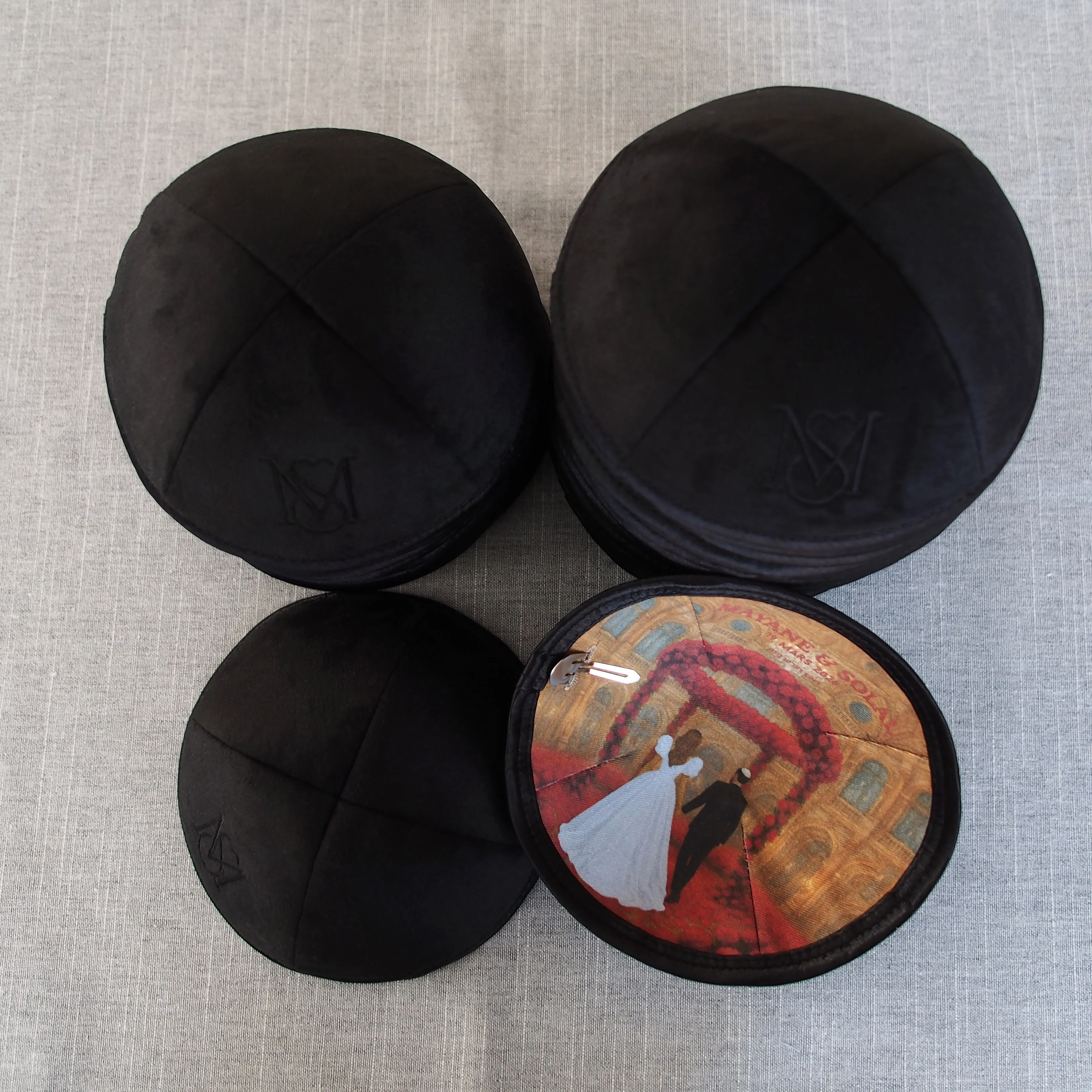 Luxus Wedgewood Satin Kippa - close-up view