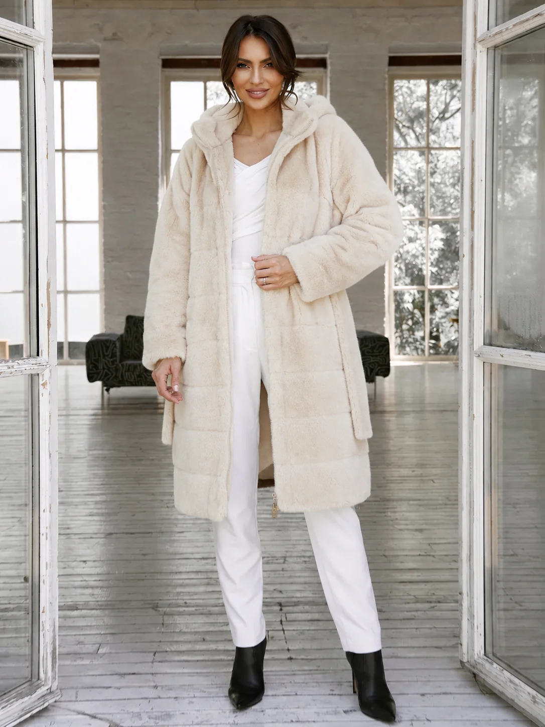 Women's 2026 New Long Winter Hooded Coat Faux Mink Fur Thickened Faux Leather Lining Easy Clean Stain Resistant Warm Outerwear