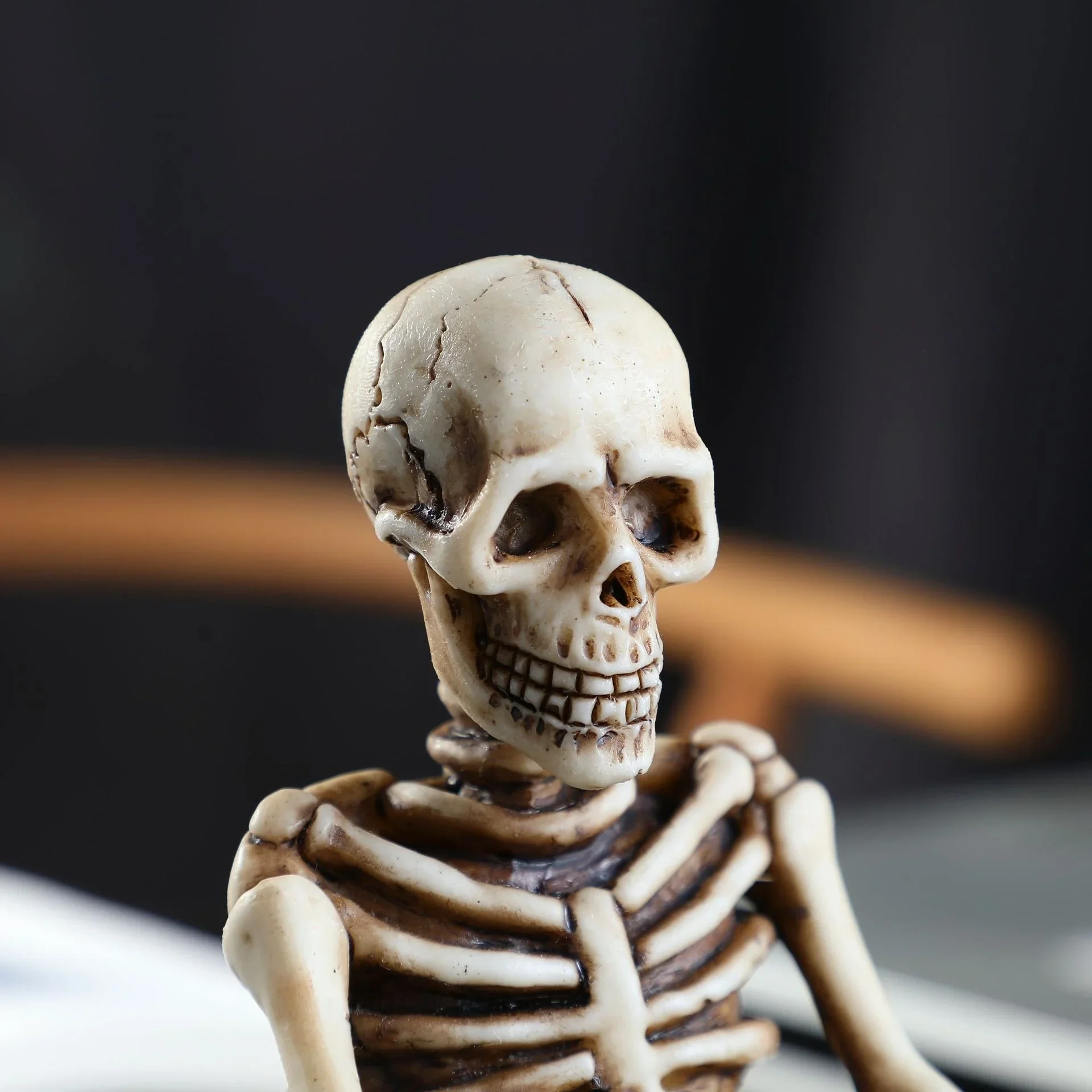 2026 Skull Multi-functional Storage Holder Office Desk Organizer Pen Holder Resin Make Up Storage Halloween Gifts