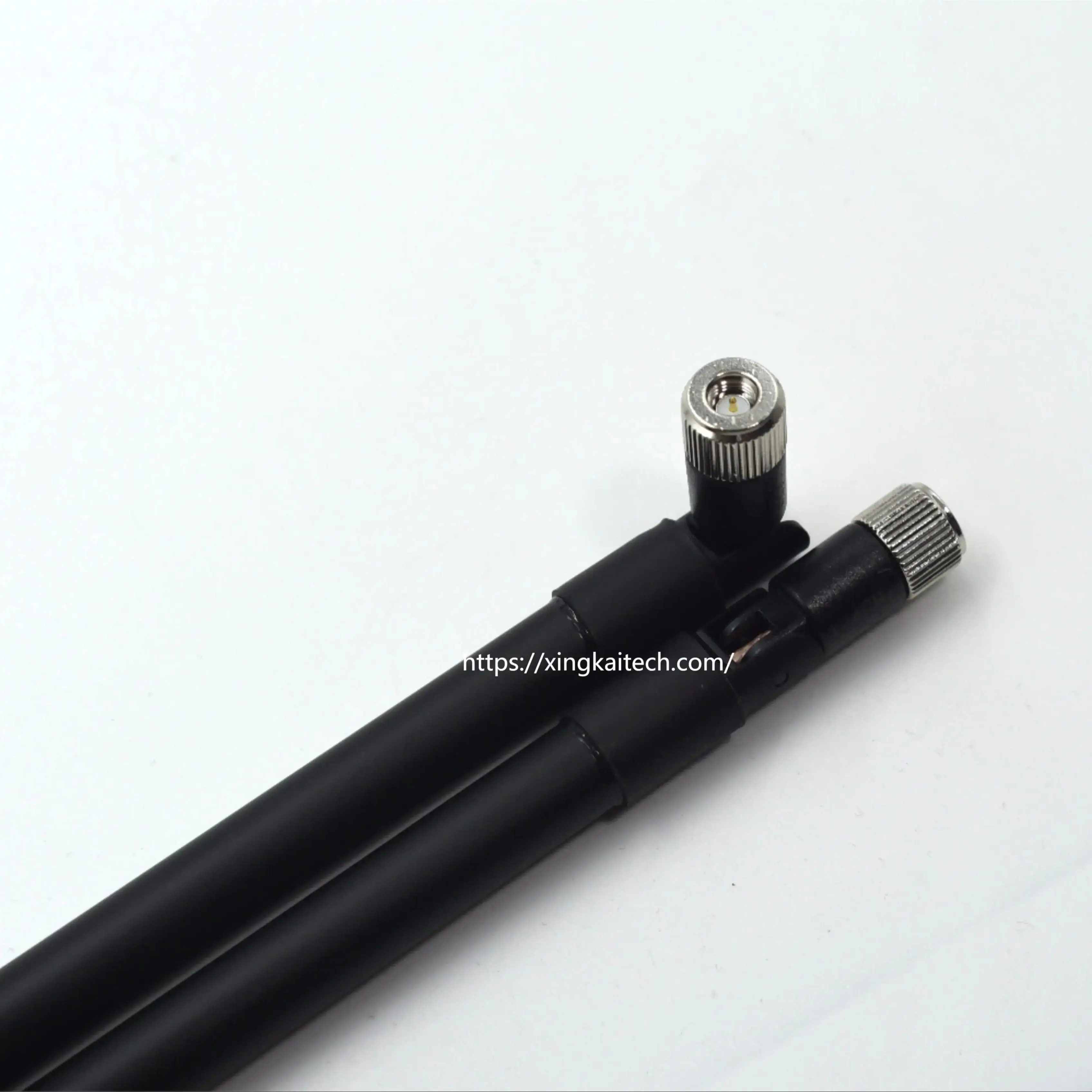 Long Range Radio Communication Antenna, 1350-1450MHz, Preto, Radome Material, Fibra de vidro Cable Type, High Frequency Tracker