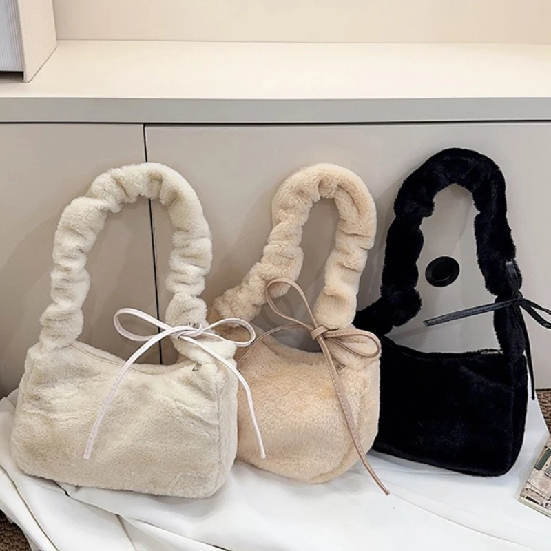 Korean Pure Color Casual Fashion Underarm Women's Bag Plush Handbag Lightweight and Portable Bolsas De Mujer