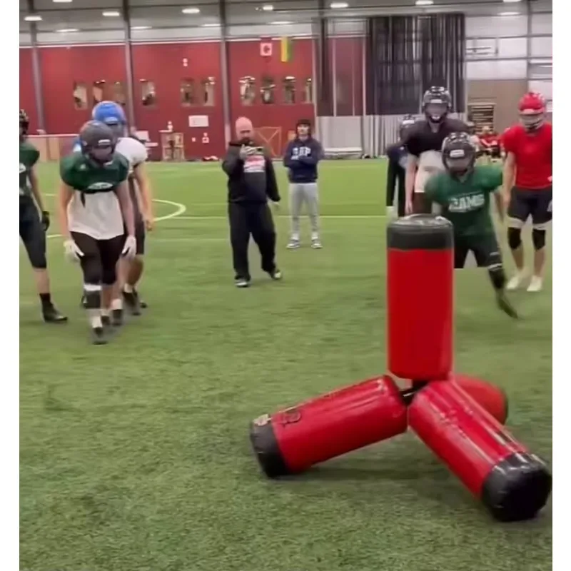 Sprzęt do treningu rugby dla juniorków, 4-kierunkowy tackler, sprzęt do futbolu z kolumną do touchdowu i kartą.