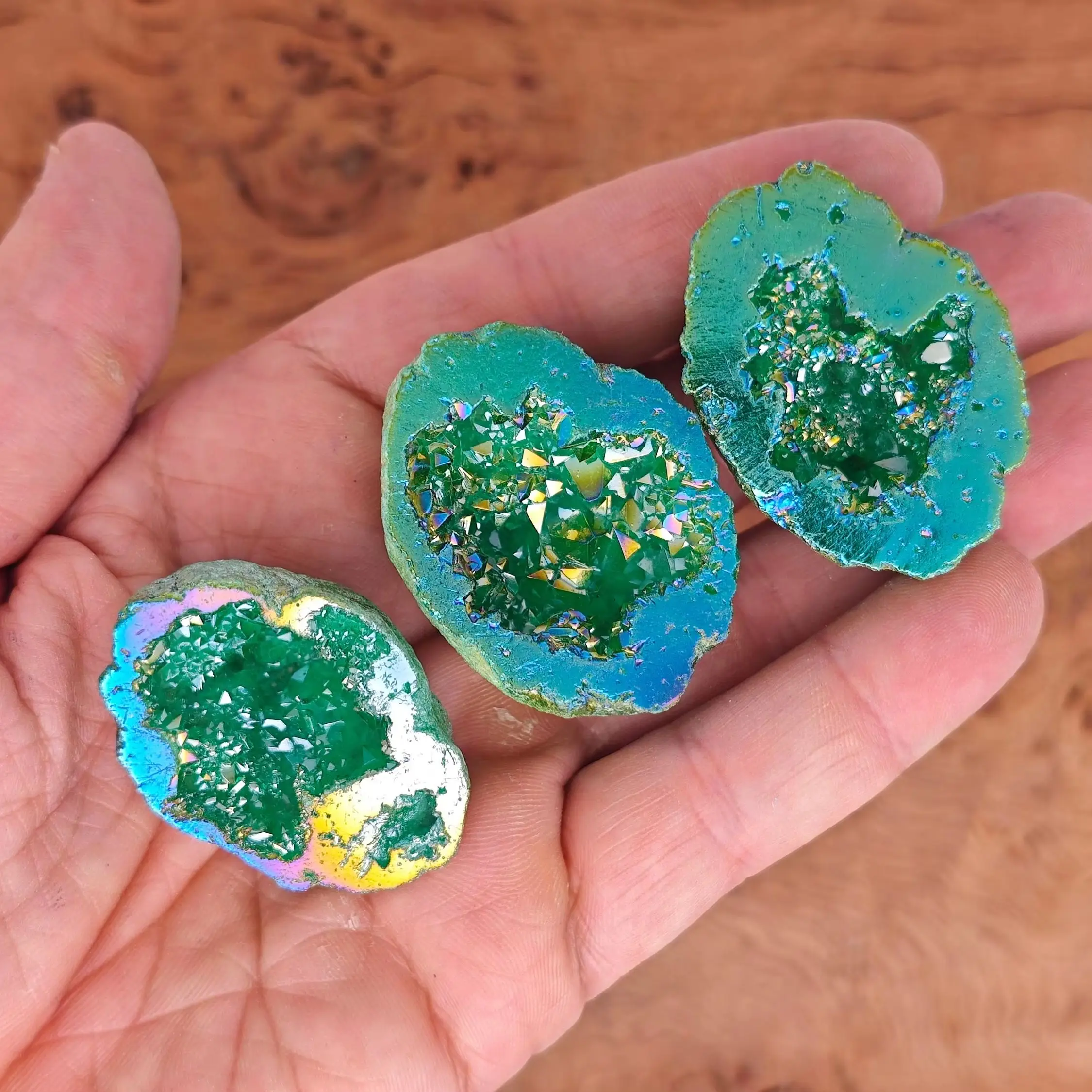 Artificial Rainbow Aura Agate Geode Titanium Coated Iridescent Druzy Crystal Cave Reiki Themed Home Decor Display Gift