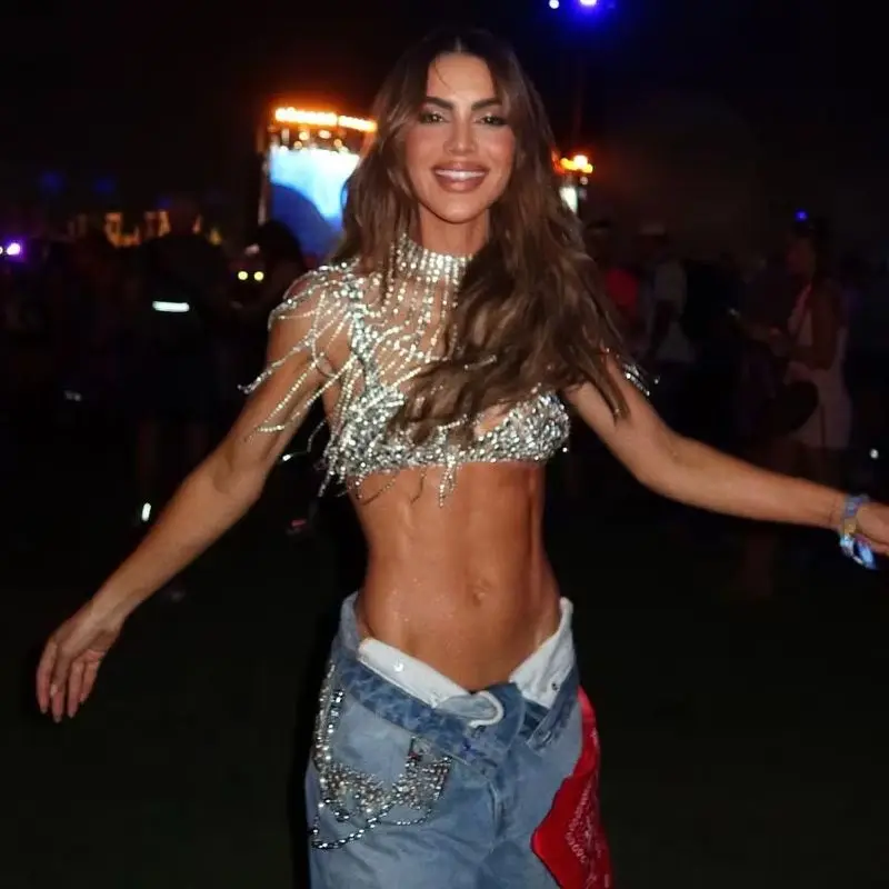 Sparkly Rhinestone Body Chain Bra For Women Crystal Chest Harness Beach Party Festival Club Wear Fashion Statement Top Sexy