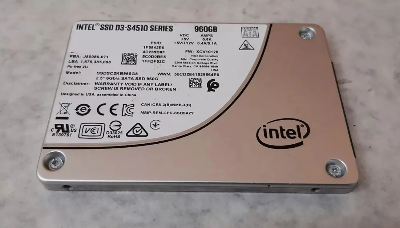 

Intel 960GB S4510 SSD SATA III 6Gb/s 2.5" Internal SSD SSDSC2KB960G801 2.3PB