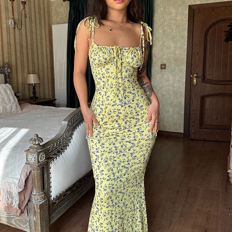 

2025 Summer New Small Floral Sleeveless Camisole Dress with Large Swing, Women's Backless Pink Long Style, Personalized Slim Fit