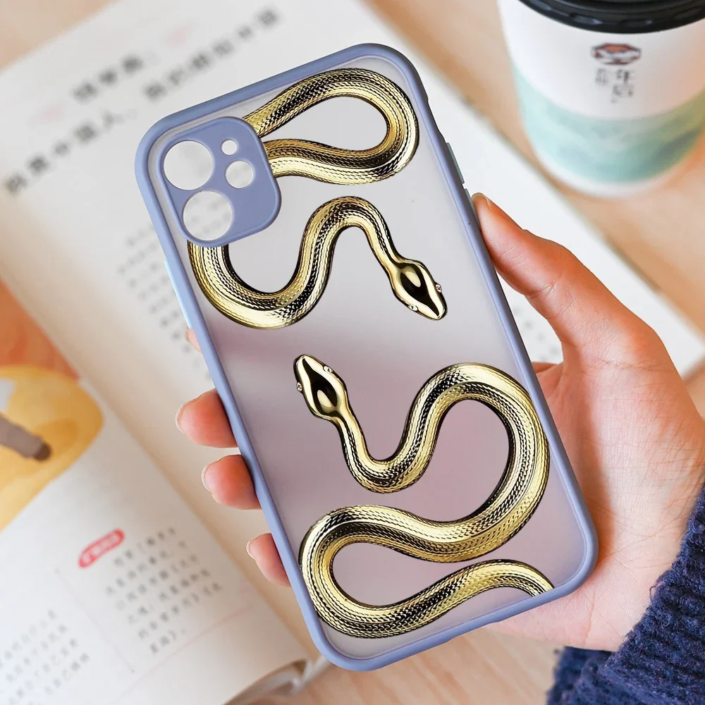 Luxurious Gold Snake Case for IPhone 15 14 13 12 11 16 Pro Max Mini X XR XS MAX SE2 7 8 Plus Cases Dragon Fundas Protect Cover