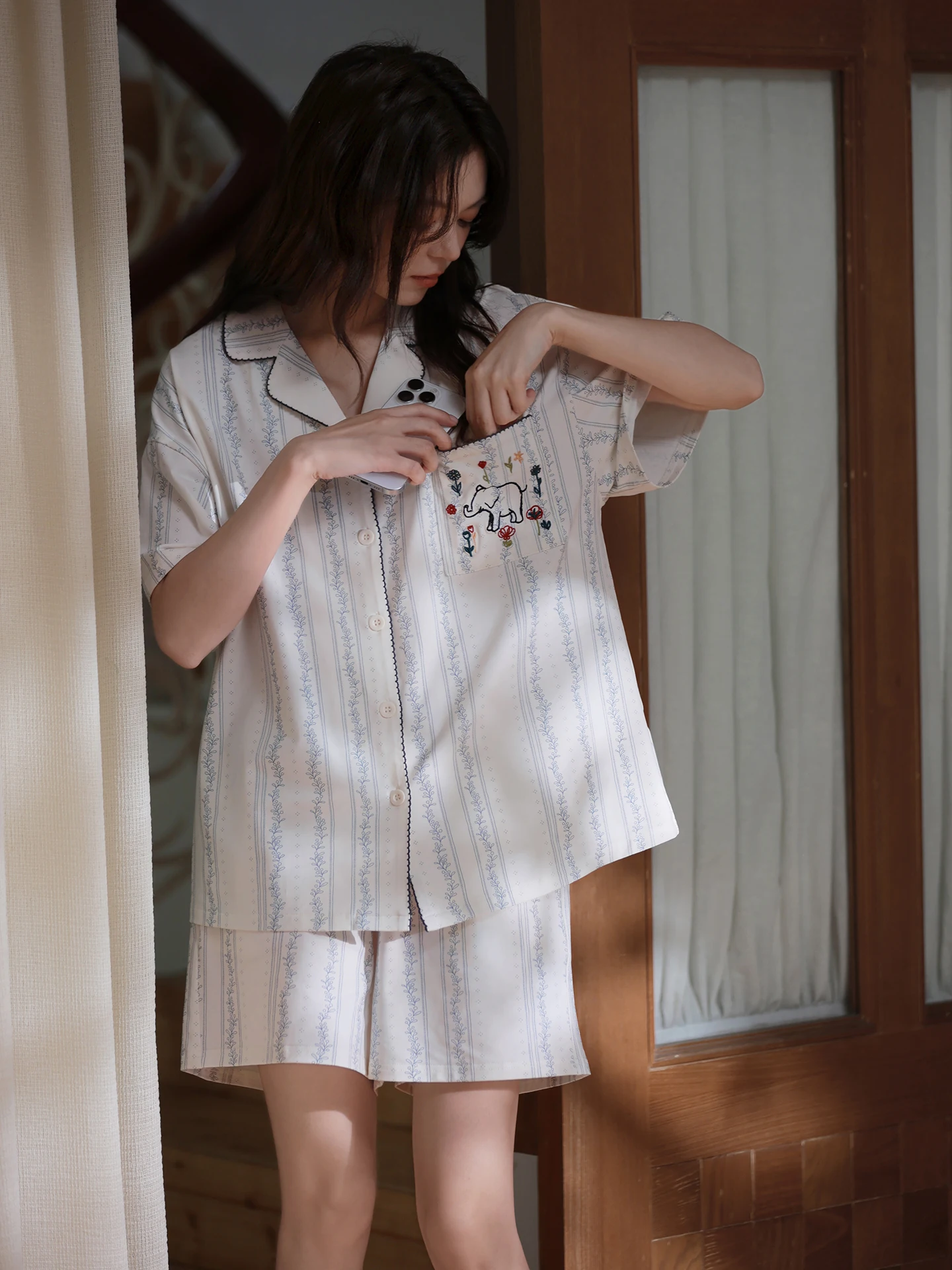 princess-mark-embroidered-cotton-nightgown-women's-summer-cool-feeling-short-sleeve-home-wear-home-clothes