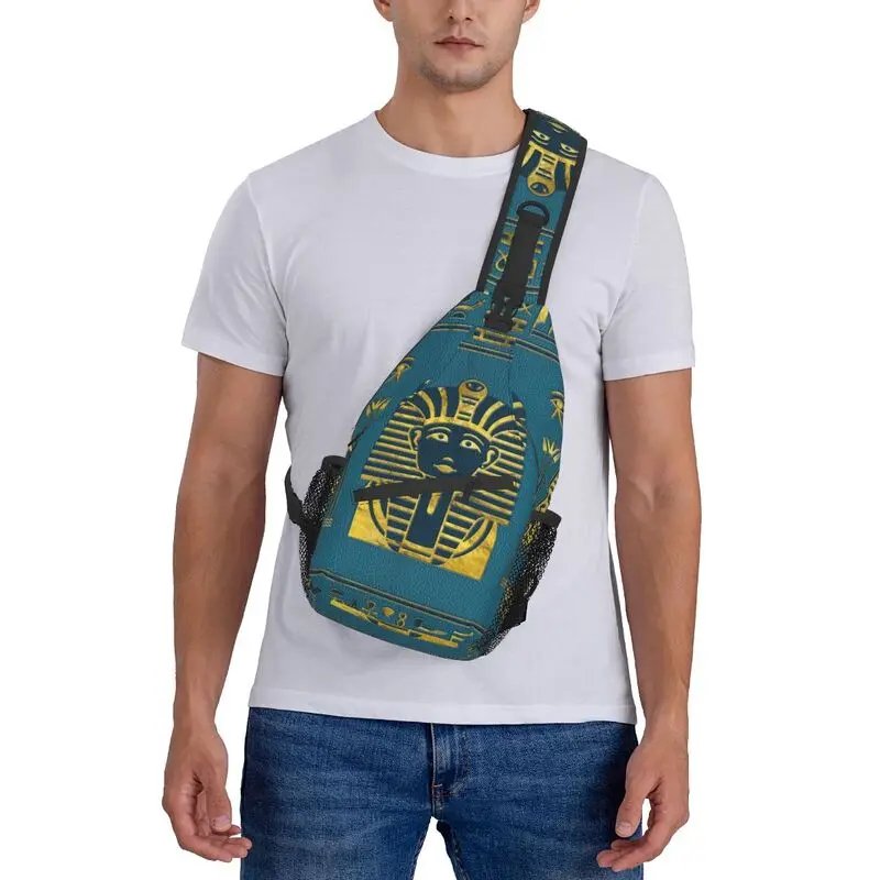 Casual Gold Sphinx Kopf Mit Ägyptischen Hieroglyphen Crossbody Sling Rucksack Männer Schulter Brust Taschen für Camping Radfahren