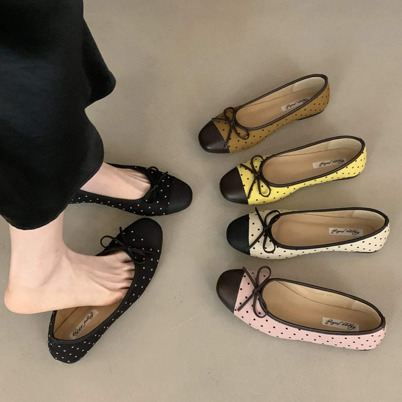 

Женские туфли-балетки на плоской подошве, повседневные