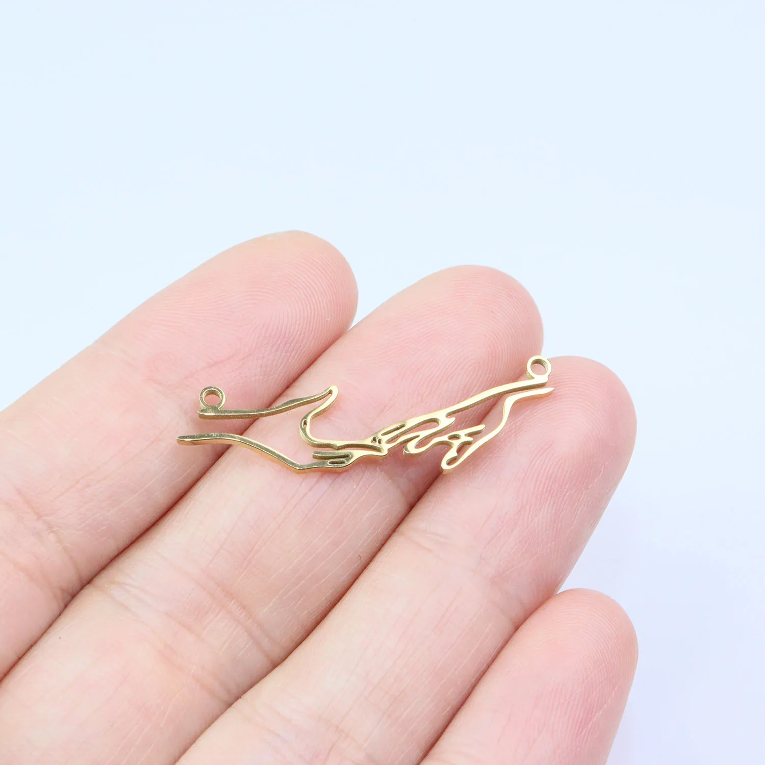 5pcs Stainless Steel Hands Love Charm Women Girl Fashion Jewelry DIY Handcraft Vacuum Plated Antiallergic Necklace