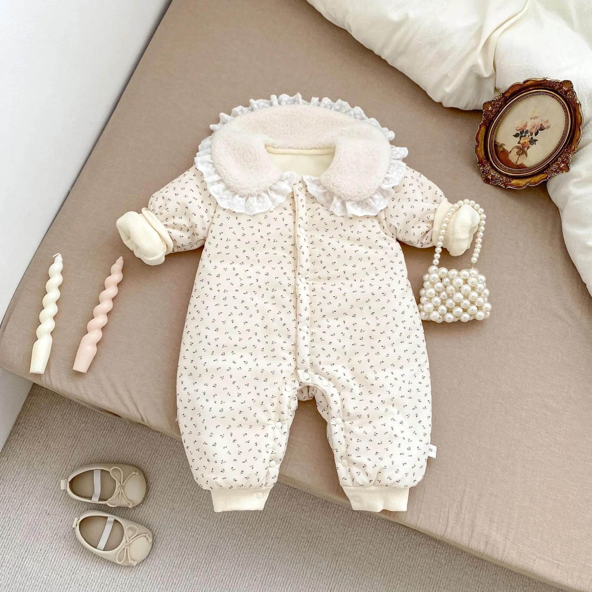 2024 Winter New Sweet Baby Girl Floral Romper Plus Velvet Thick Infant Toddler Fleece Warm Padded Jumpsuit Newborn Clothes 0-24M