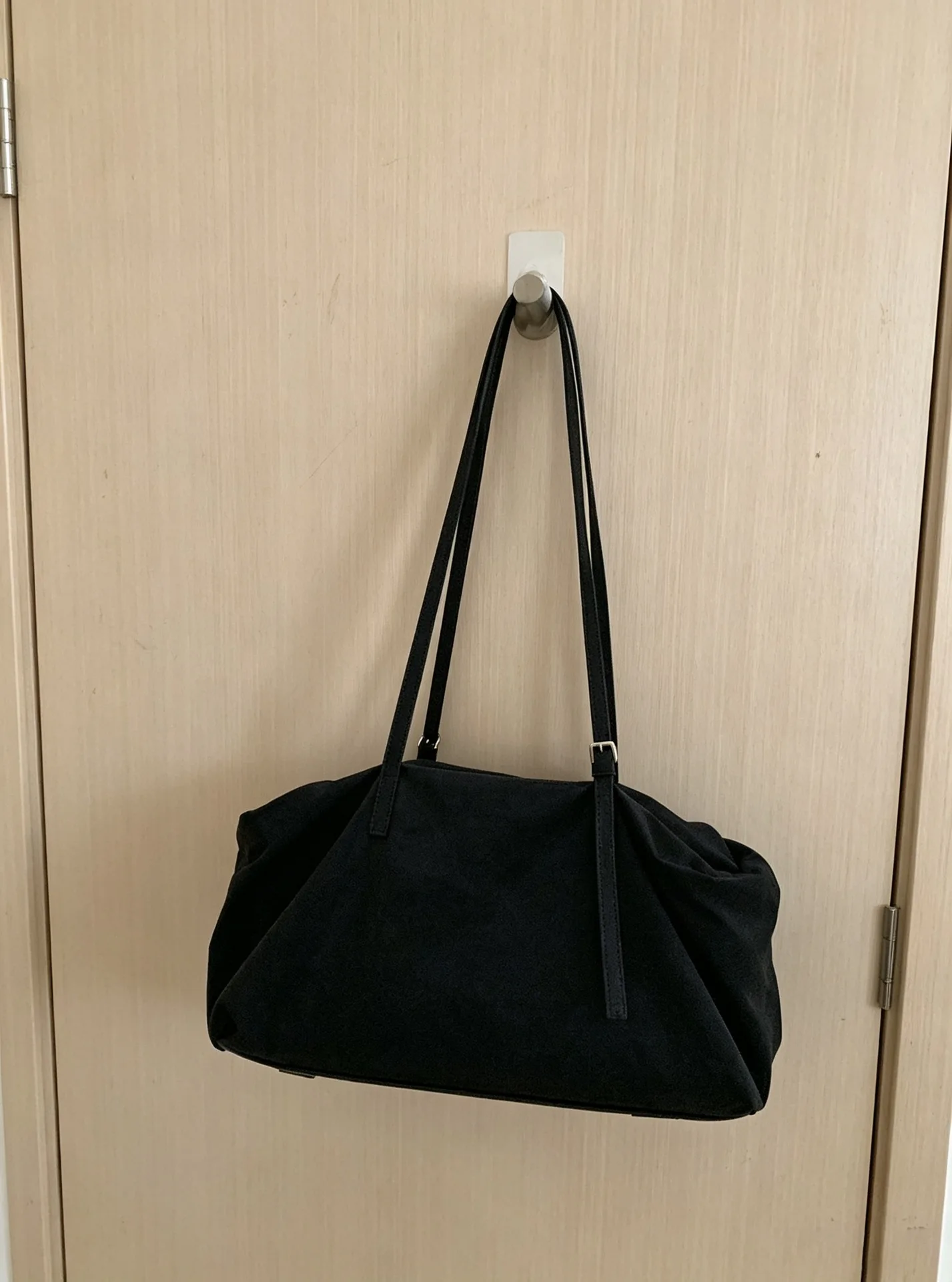 2026 – Neuerscheinung – Große Pendler-Umhängetasche – Minimalistische Mode – Kissen-Stil Damenhandtasche – Leichtgewicht-Nylon – Detail 13