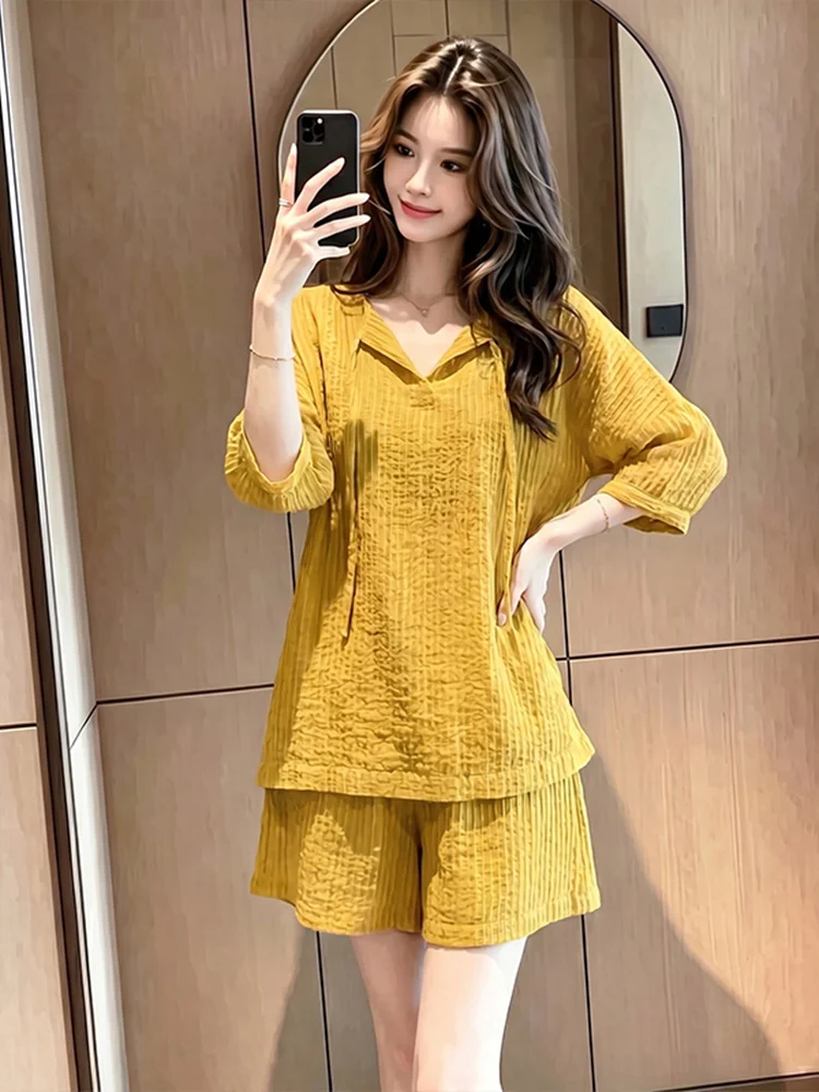Casual Summer Outfit Women's Texture Short Sleeve Top Wide Leg Shorts High Quality Beautiful Two-Piece Set Fashionable Ensemble