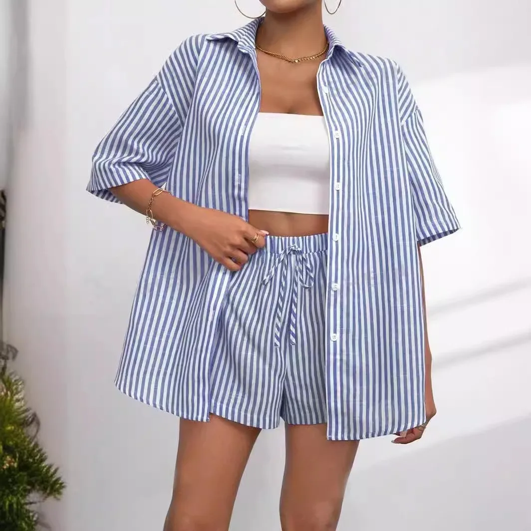 Sommerliches gestreiftes Kurzarmhemd + Shorts Zweiteiler-Set – Lässiger Freizeitanzug im Lazy-Style für Urlaub und Pendler – Vielseitig kombinierbar, schlankmachend für Damen