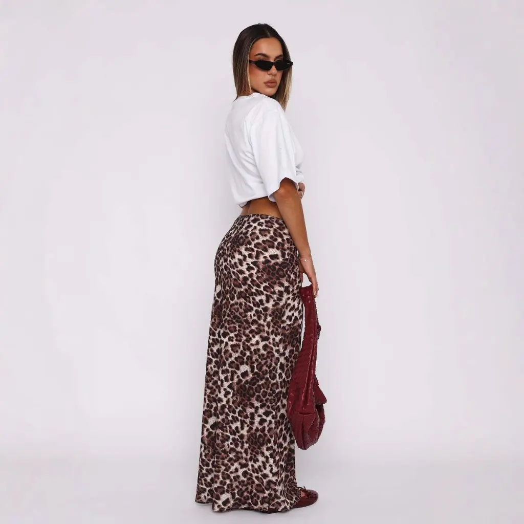 

Leopard Print Half-Length Skirt for Women Hip-Covering Sexy Fashion Autumn Winter New Arrival European American Style