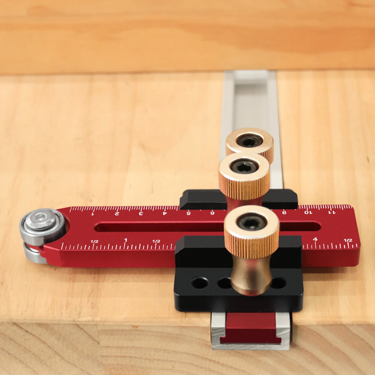 Thin Rip Jig Table Saw Jig Guide, Table Jig With 2 Guide Bearings Telescopic For Standard Miter Strip Cuts Woodworking Tools