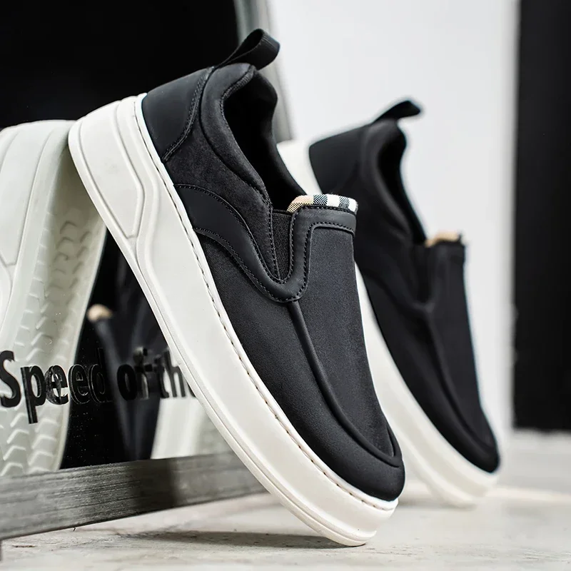 

Всесезонная модная и универсальная повседневная мужская обувь большого размера на плоском каблуке, мягкая и удобная для ношения одной стопы.