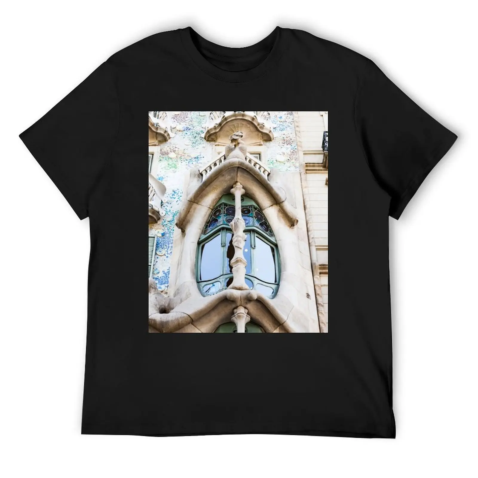 

Casa Batllo T-Shirt anime stuff rapper graphic tees mens graphic t-shirts pack