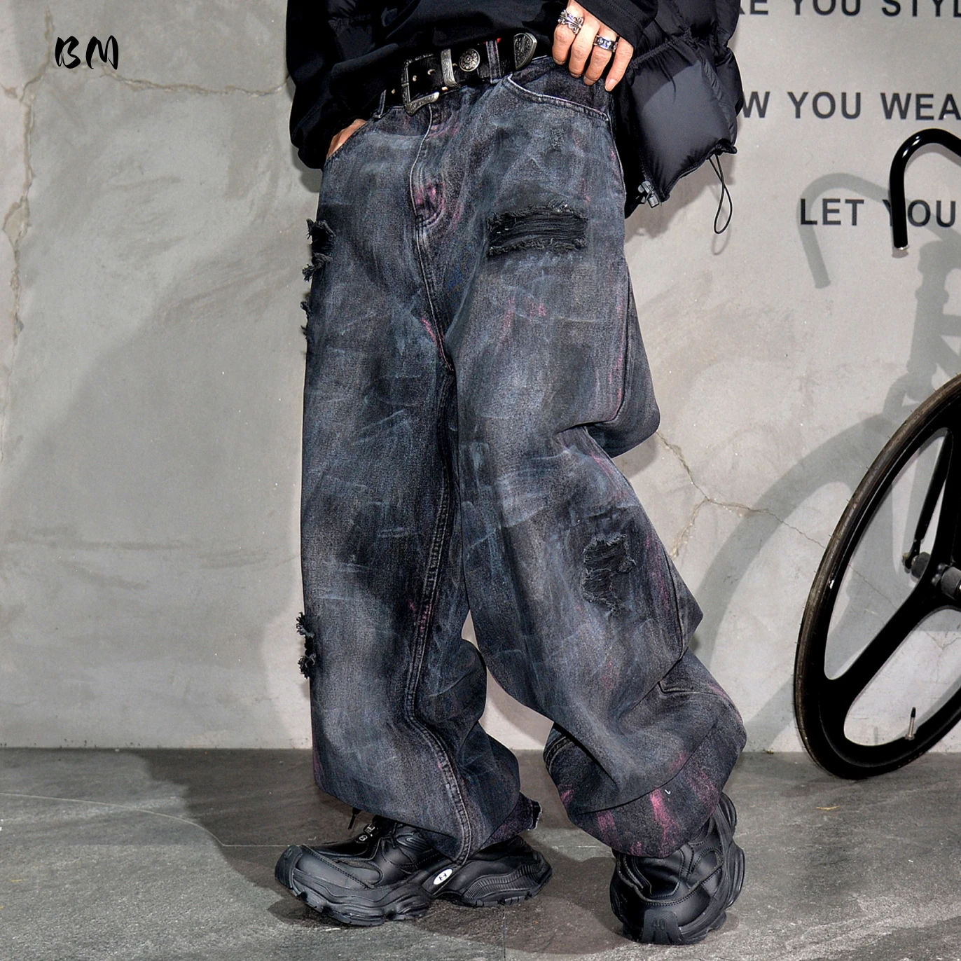Mens Washed Jeans Distressed Denim Pants Splash Print Loose Straight Leg American Hip Hop Stacked Jeans Streetwear High Quality