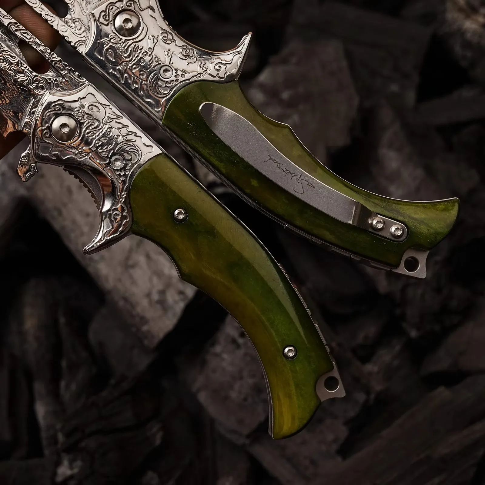 Cool Bone Handle เหล็กดามัสกัส VG10 Blade Survival เครื่องมือ EDC Self Defense Hand Tool มีดพับแบบพกพา