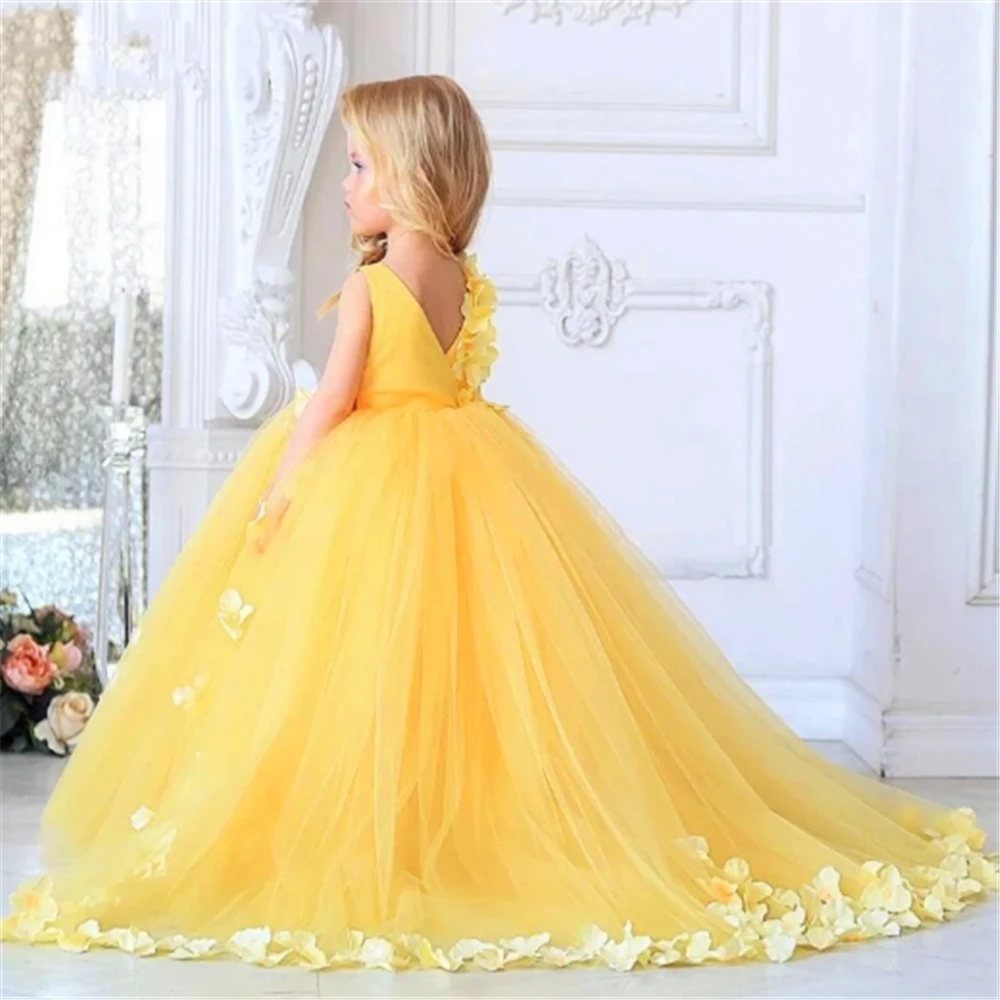 

Flower Girl Dresses Lovely Sleeveless Color Tulle Decals For Wedding Puffy Baby First Communion Gowns Kids Dream Birthday Gift