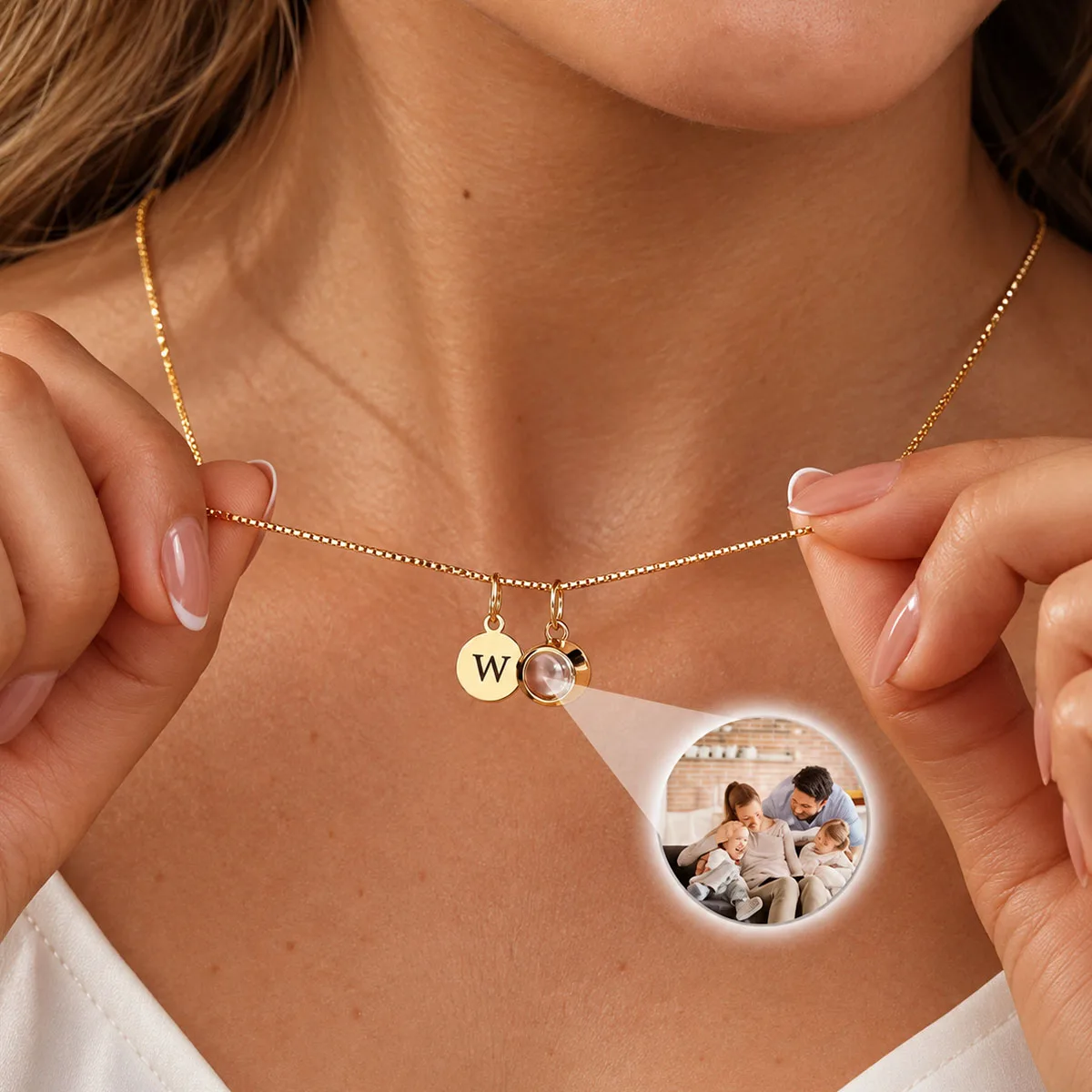 Personalized Photo Projection Necklace Round Pendant Engraved Letter Custom Necklaces For Women Memorial Jewelry Gift