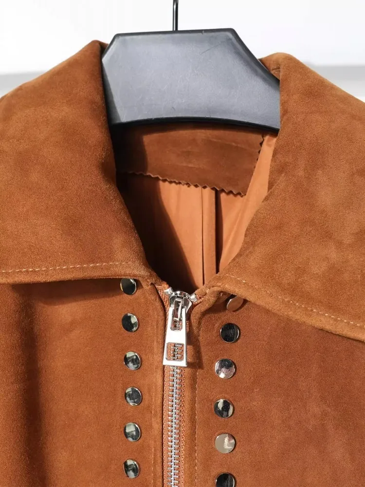 الخريف الشتاء جلد طبيعي الجلد المدبوغ الإناث سترة المسامير ترتيب الأسرة طوق ملابس خارجية قصيرة سحابات معطف دراجة نارية جلد الغنم الحقيقي