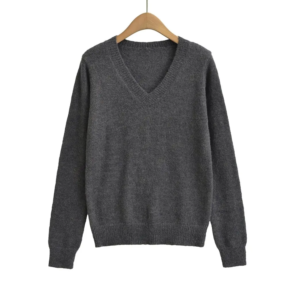 

Women's Elegant V-Neck Sweater Autumn Winter European American Style Simple Solid Color Loose Pullover Base Layer